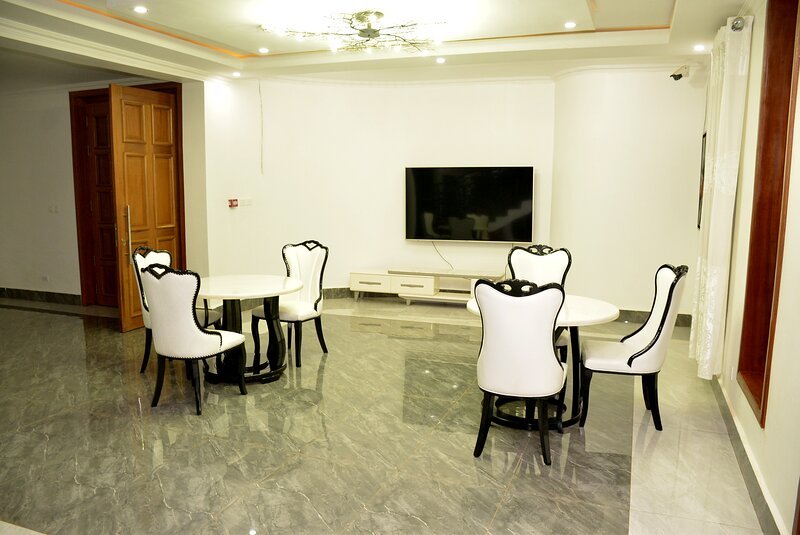 Room Image 3