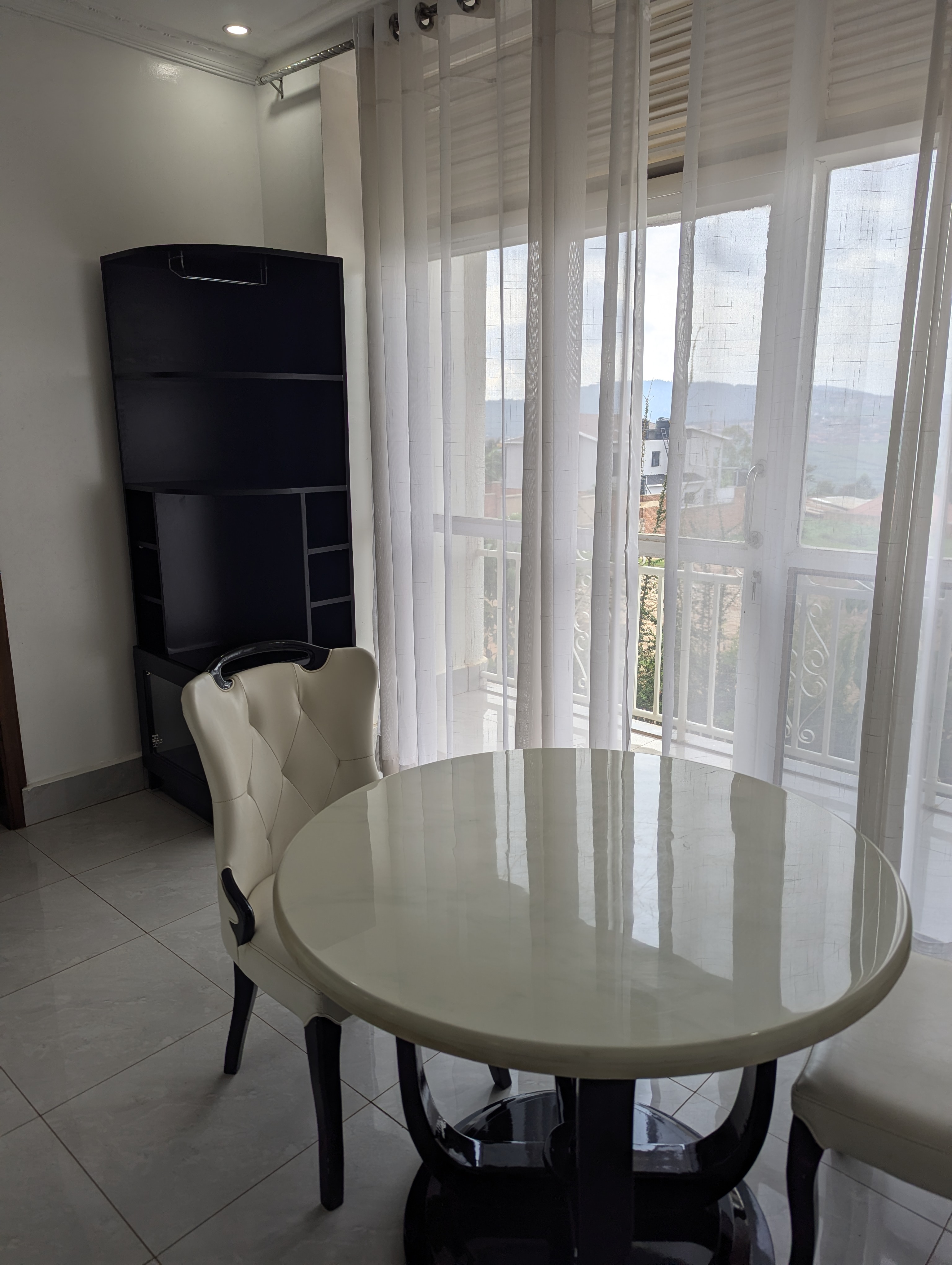 Room Image 3
