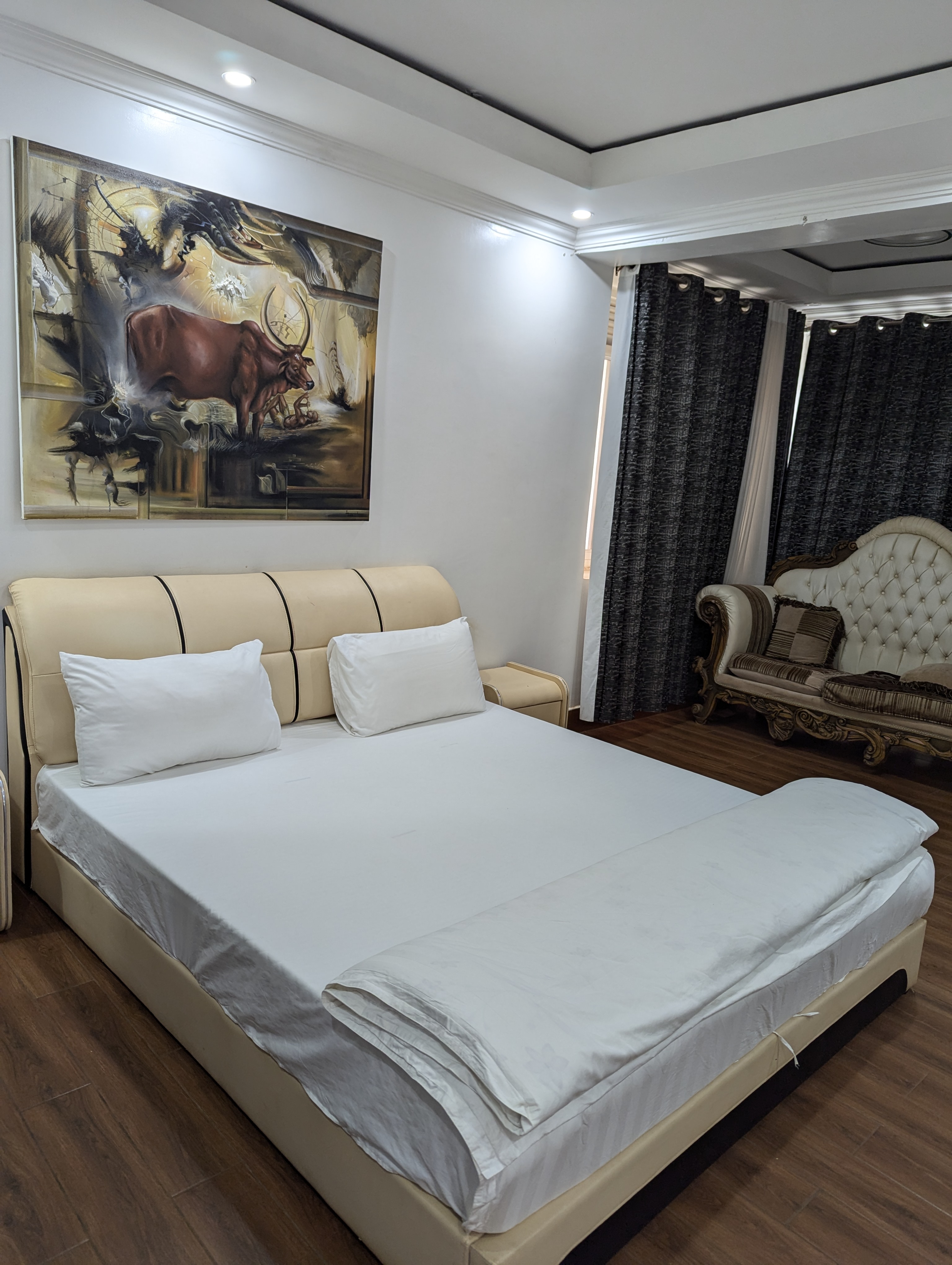 Room Image 7